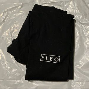 Fleo El Toro 25” Leggings, Size Medium